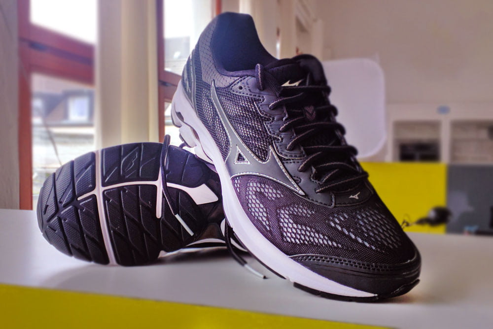 MIZUNO Wave Rider 21