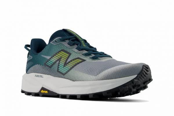 NEW BALANCE FuelCell Rebel Trail (Herren)
