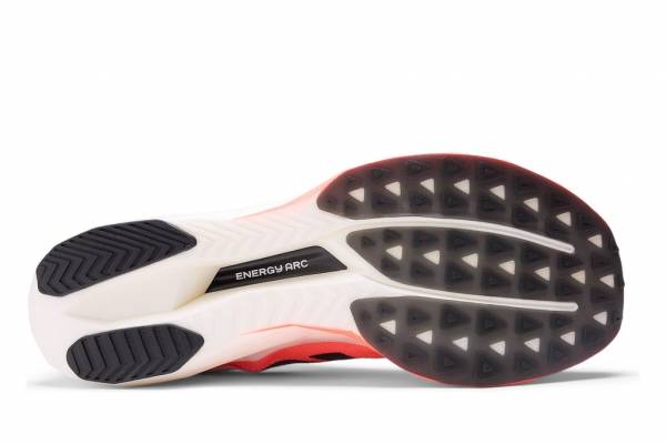 NEW BALANCE FuelCell SuperComp Elite v5 (Damen)