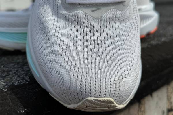 BROOKS Ghost 17