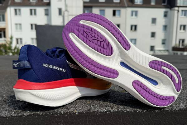 MIZUNO Wave Rider 30