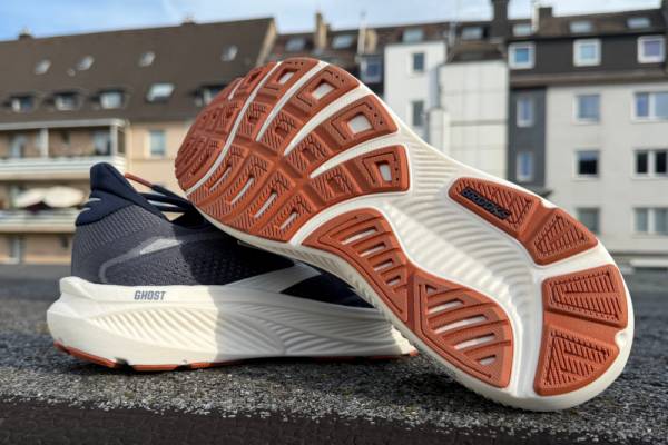 BROOKS Ghost 18