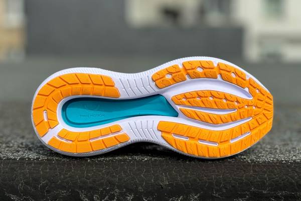 TRUE MOTION U-Tech AIon 3
