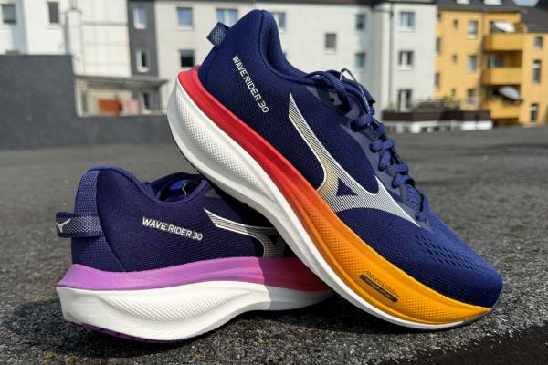 MIZUNO Wave Rider 30