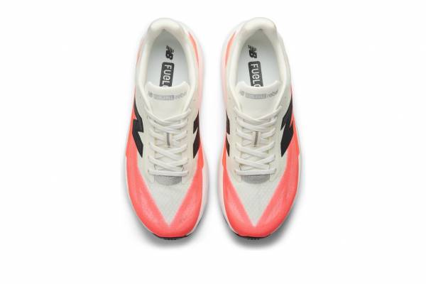 NEW BALANCE FuelCell Rebel v5 (Herren)