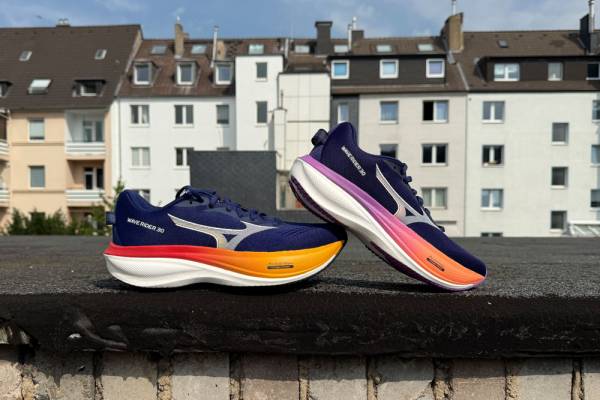 MIZUNO Wave Rider 30