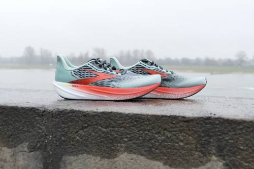 Test: BROOKS Hyperion Max