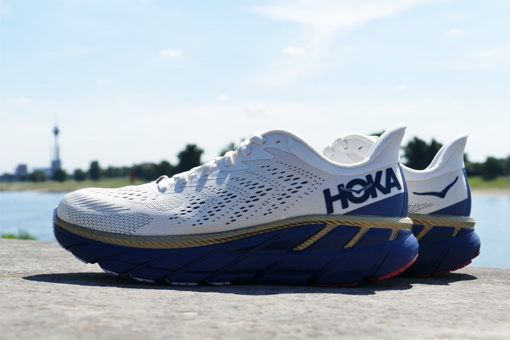 hoka clifton pronation