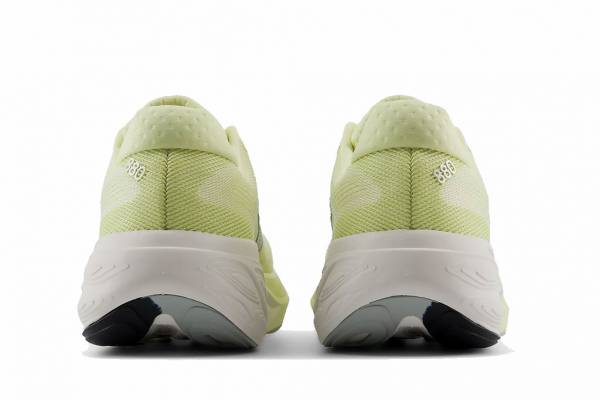 NEW BALANCE Fresh Foam X 880 v15 (Damen)