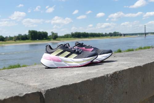 Test: Adidas Adistar CS