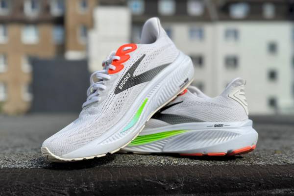 BROOKS Ghost 17