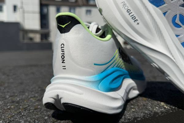 Vergleichstest HOKA Clifton 11 vs HOKA Clifton Pro