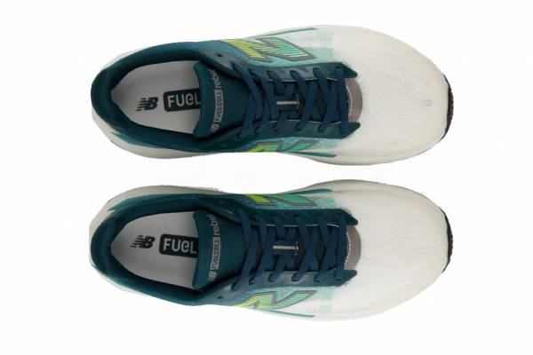 NEW BALANCE FuelCell Rebel v5 (Herren)