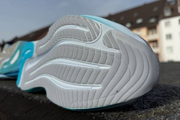 ADIDAS Supernova Charge 2 